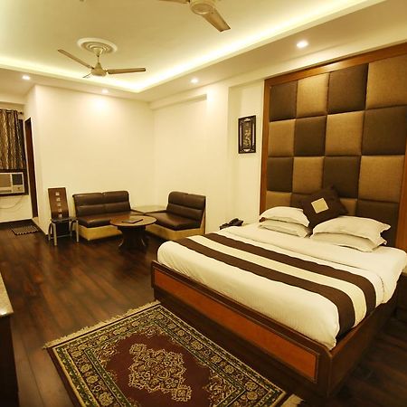 ניו דלהי Hotel Parkway Deluxe מראה חיצוני תמונה
