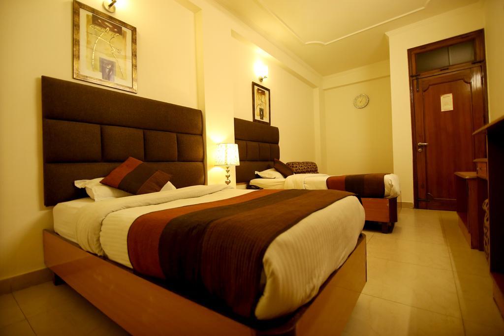 ניו דלהי Hotel Parkway Deluxe מראה חיצוני תמונה