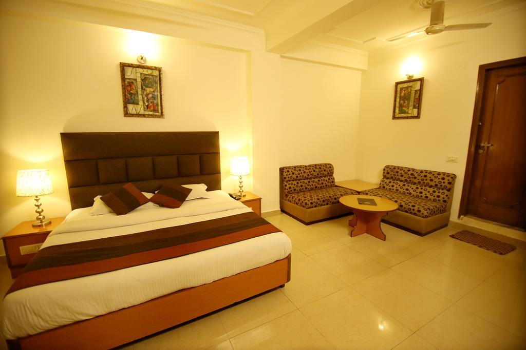 ניו דלהי Hotel Parkway Deluxe מראה חיצוני תמונה