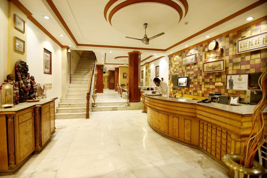 ניו דלהי Hotel Parkway Deluxe מראה חיצוני תמונה