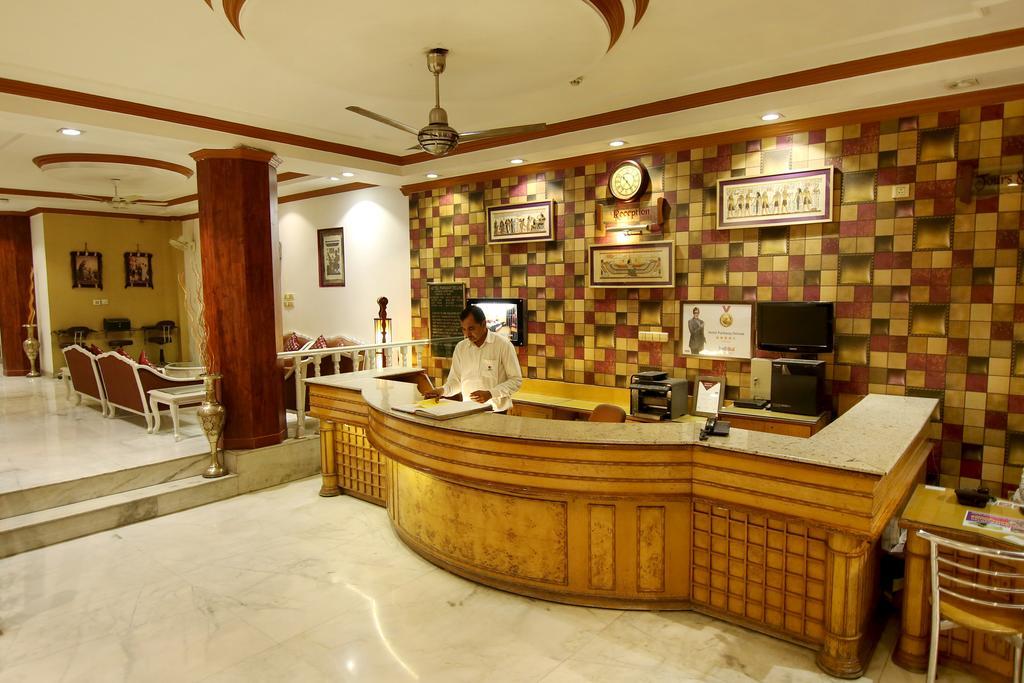 ניו דלהי Hotel Parkway Deluxe מראה חיצוני תמונה
