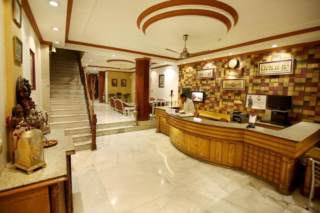 ניו דלהי Hotel Parkway Deluxe מראה חיצוני תמונה